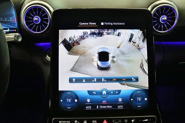 Used 2022 Mercedes-Benz SL 55 AMG 4MATIC w/ Driver Assistance Package image 26