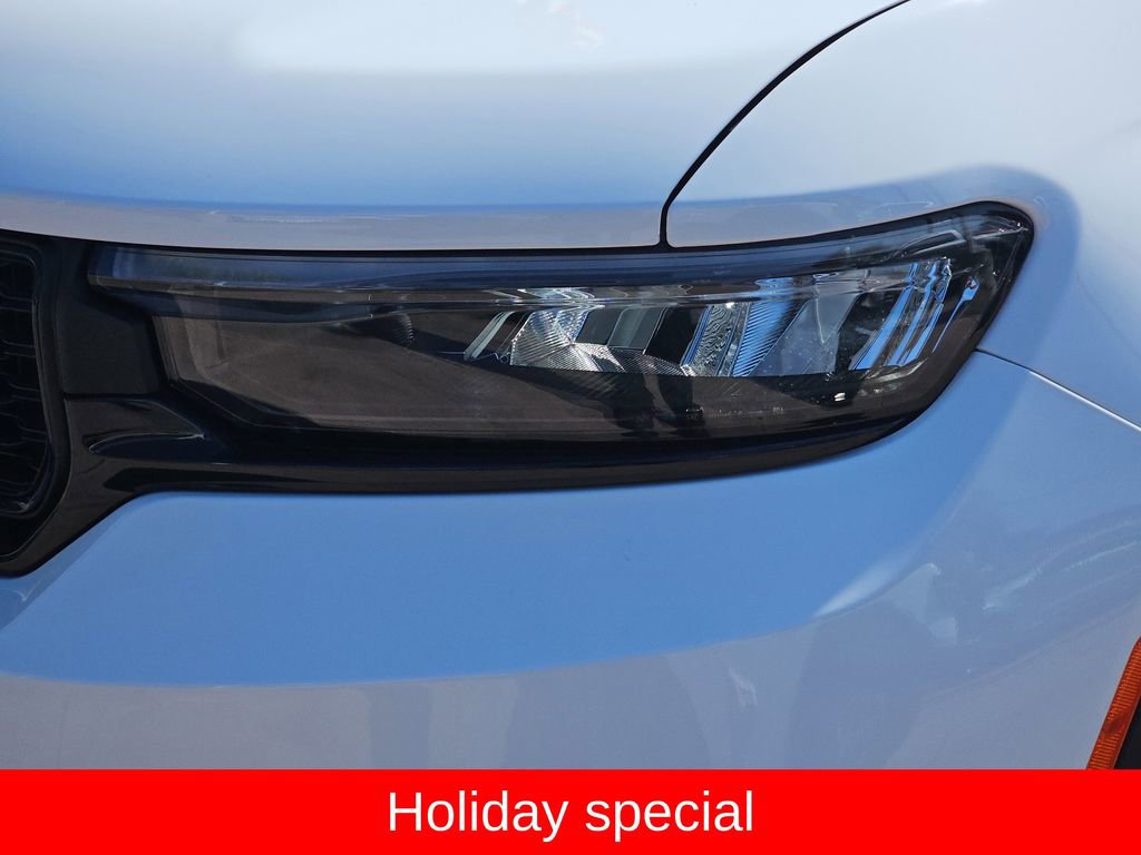 New 2025 Jeep Grand Cherokee Altitude image 33