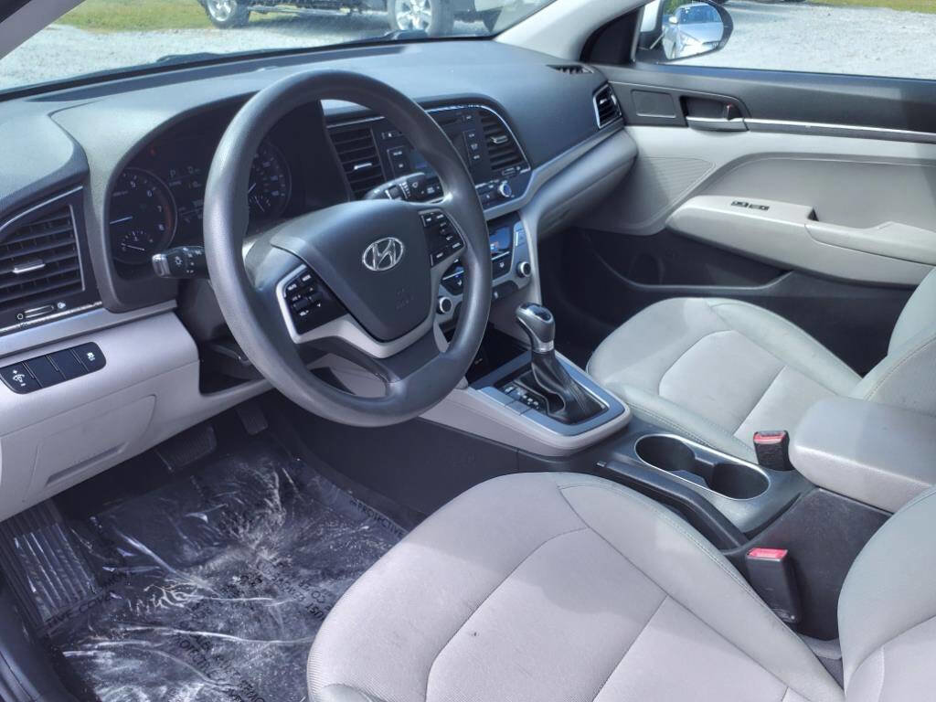 Used 2017 Hyundai Elantra SE FWD image 10