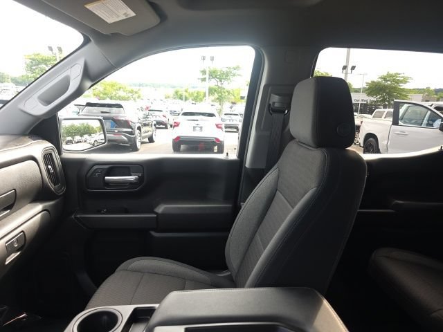 Used 2025 Chevrolet Silverado 1500 Custom AWD/4WD image 24