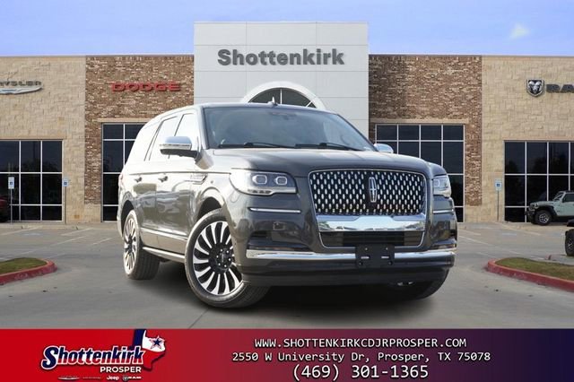 Used 2023 Lincoln Navigator Black Label image 1