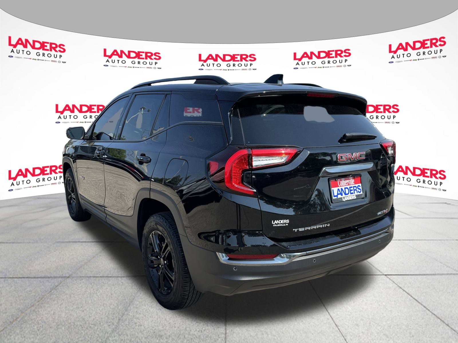 Used 2024 GMC Terrain AT4 image 5