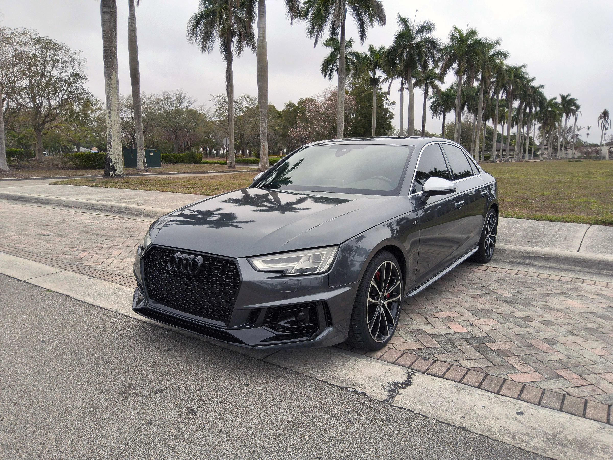 Used 2018 Audi S4 Premium Plus w/ Navigation Package AWD/4WD image 2