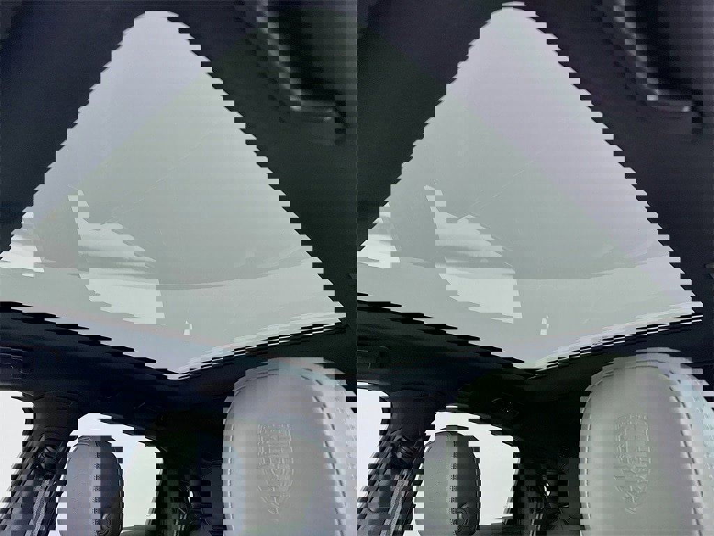 New 2026 Porsche Cayenne Coupe image 24