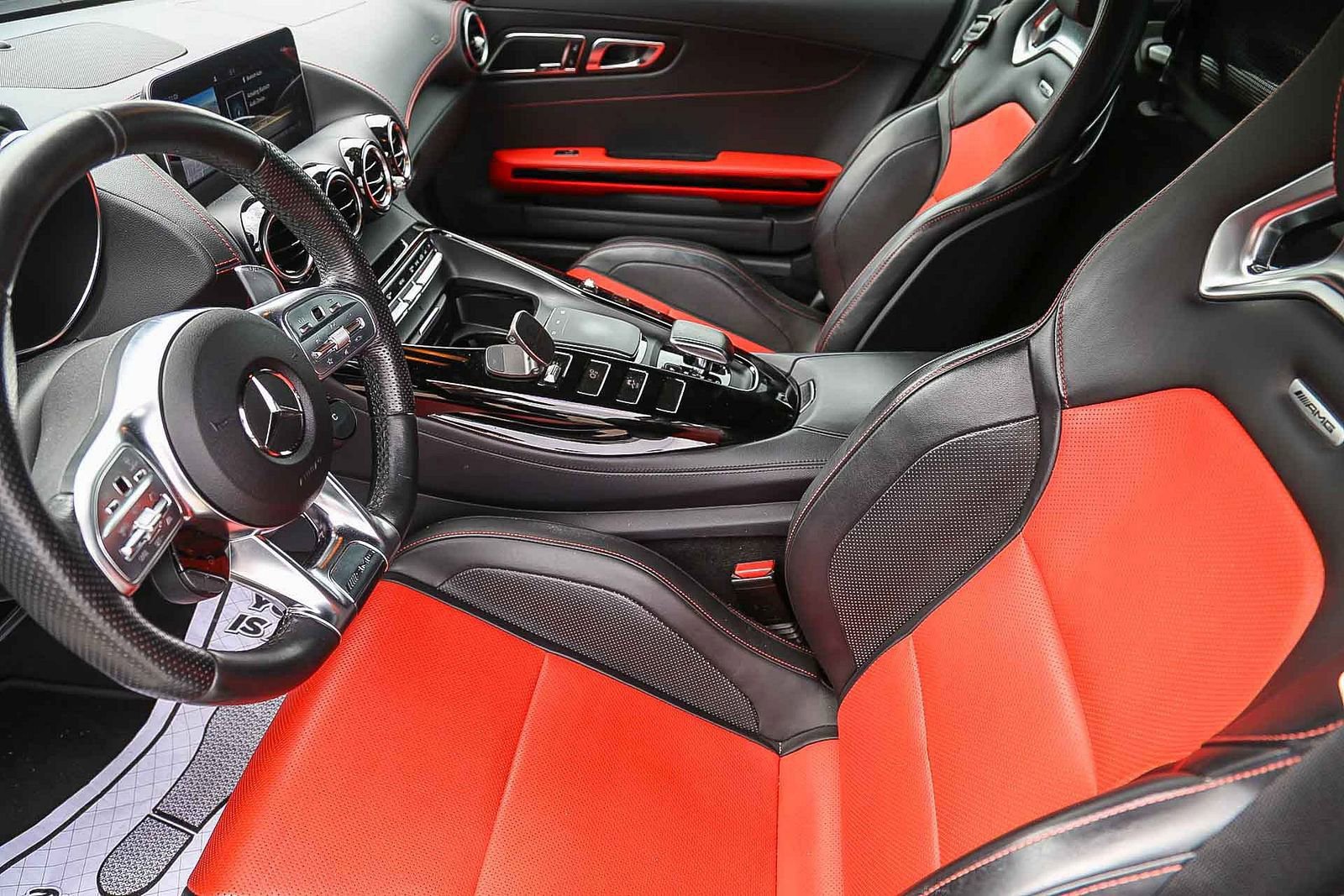 Used 2020 Mercedes-Benz AMG GT Coupe image 5