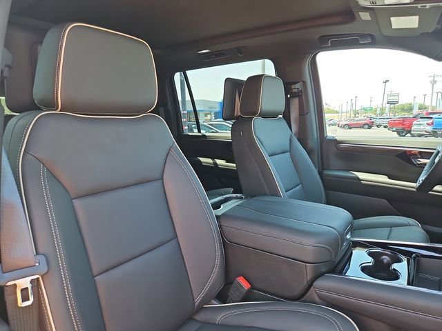 New 2025 Chevrolet Suburban Premier image 27