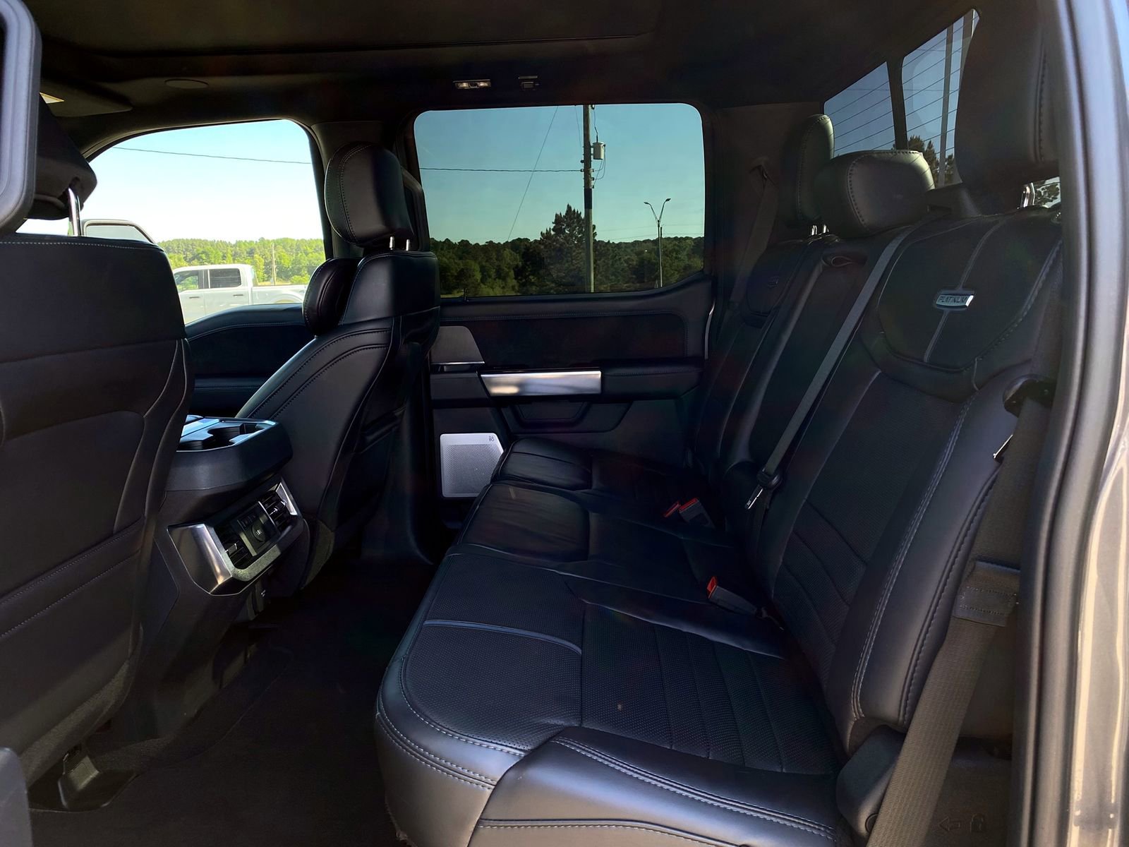 Used 2025 Ford F250 Platinum image 33