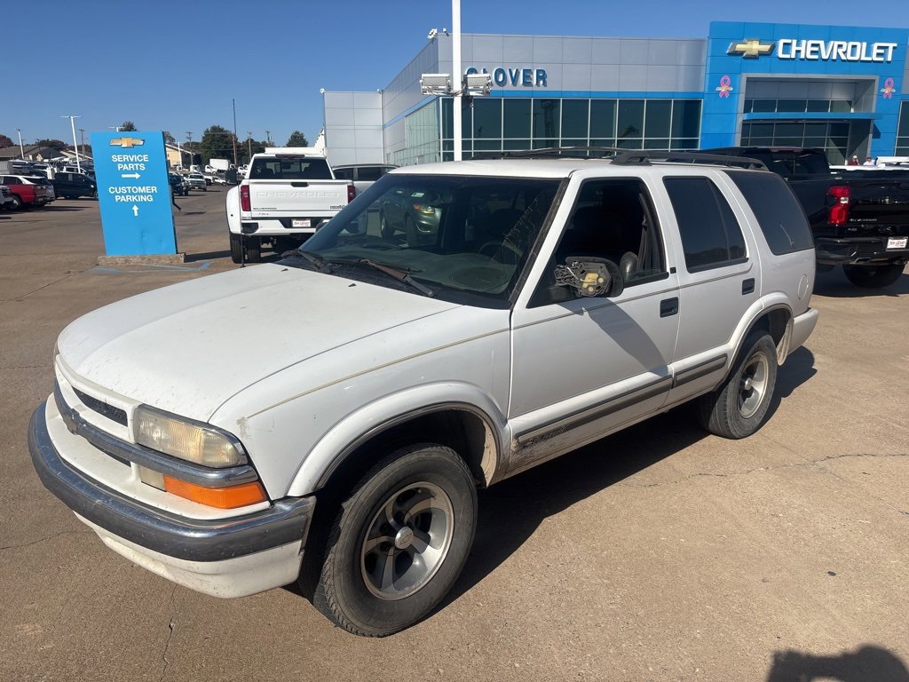 Used 2001 Chevrolet Blazer LT w/ Preferred Equipment Group image 1