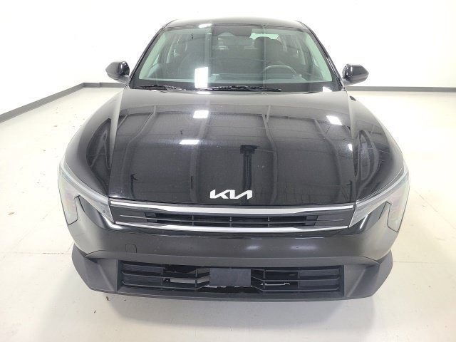 Used 2025 Kia K4 FWD image 2