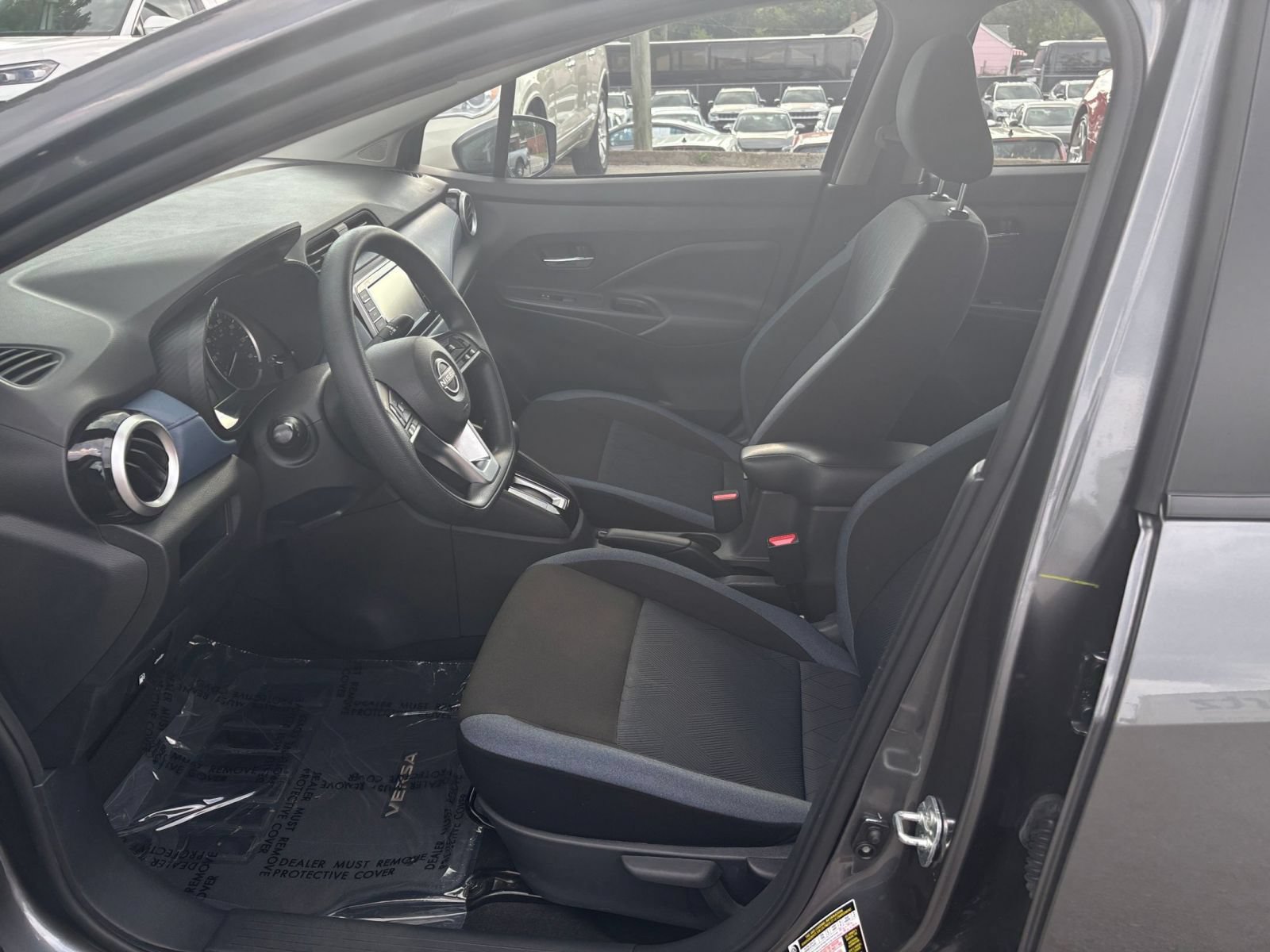 Used 2025 Nissan Versa SV FWD image 25