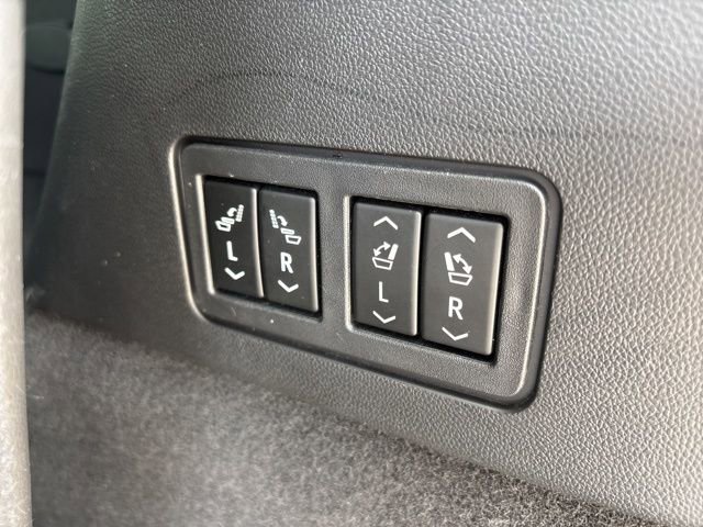 Used 2022 Cadillac XT6 Premium Luxury image 24