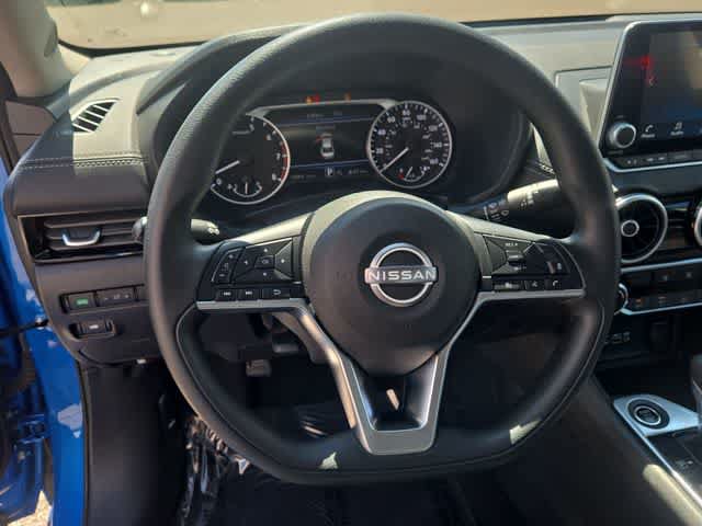 Used 2024 Nissan Sentra SV FWD image 22