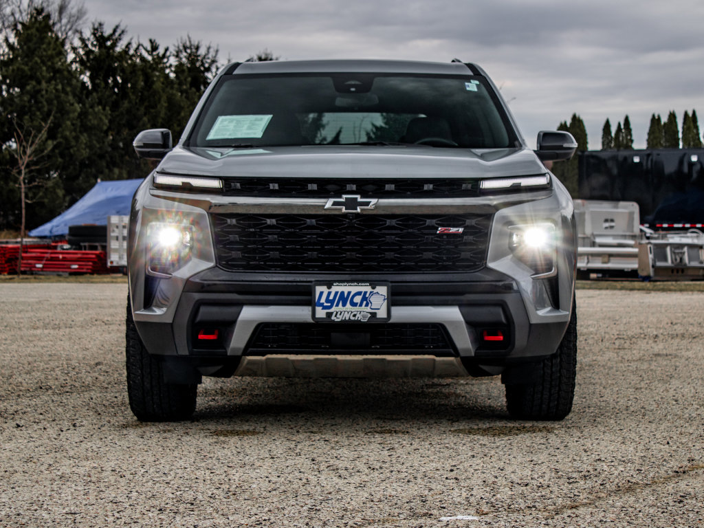 Used 2024 Chevrolet Traverse Z71 image 5