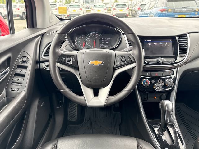 Used 2020 Chevrolet Trax Premier FWD image 17
