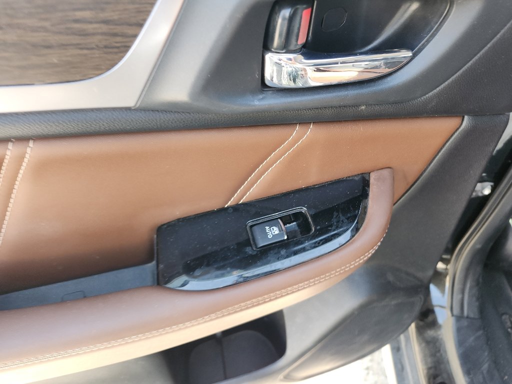 Used 2019 Subaru Outback 2.5i Touring w/ Protection Package #1 AWD/4WD image 18