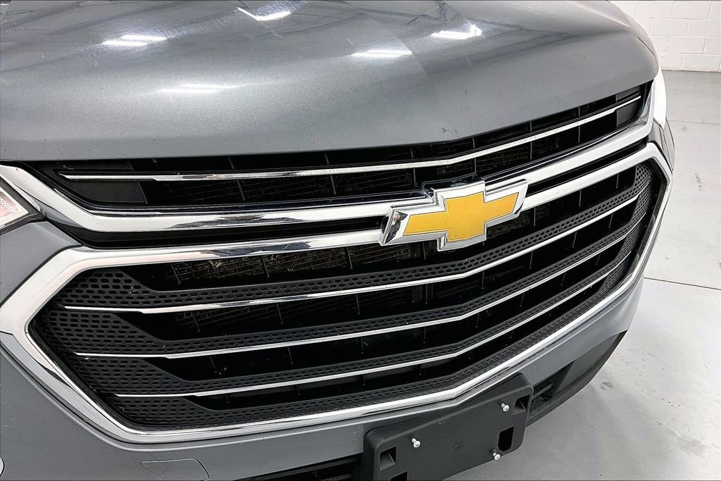 Used 2021 Chevrolet Traverse LT image 34