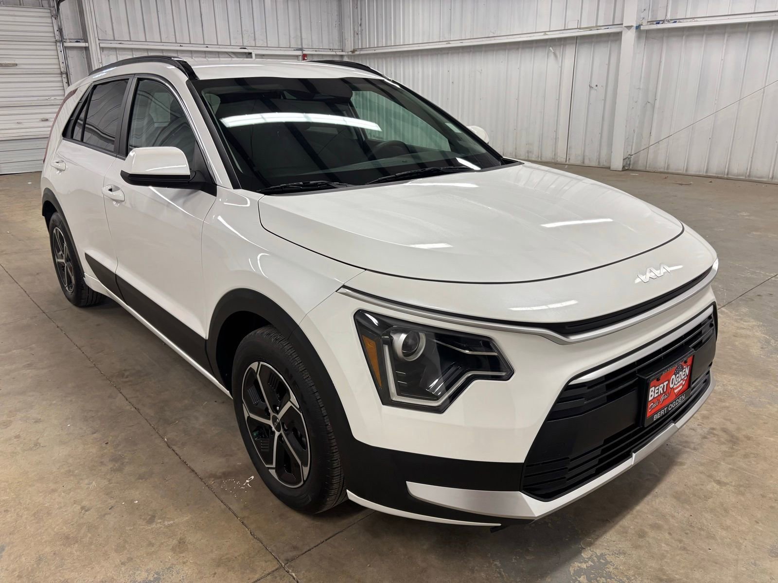 Used 2024 Kia Niro LX