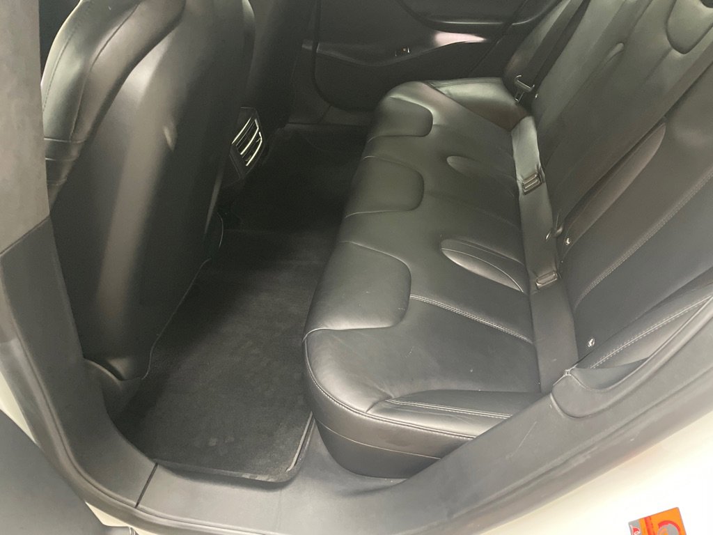 Used 2015 Tesla Model S 70 image 28