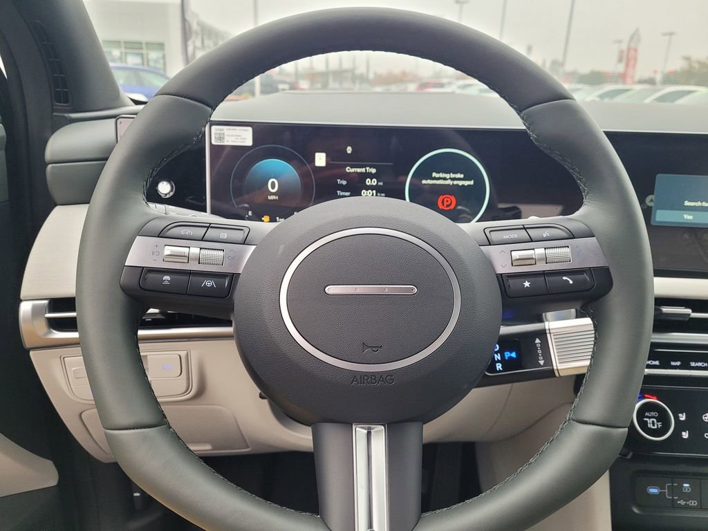 New 2025 Hyundai Tucson Limited image 12