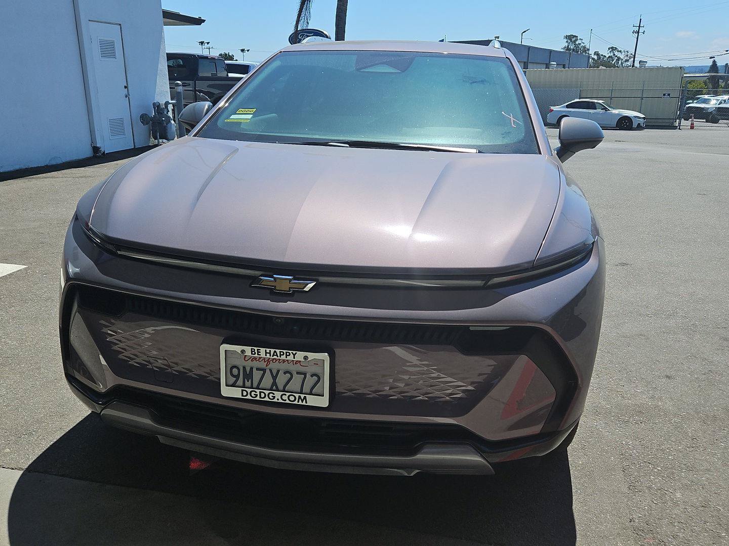 Used 2024 Chevrolet Equinox EV LT FWD image 2