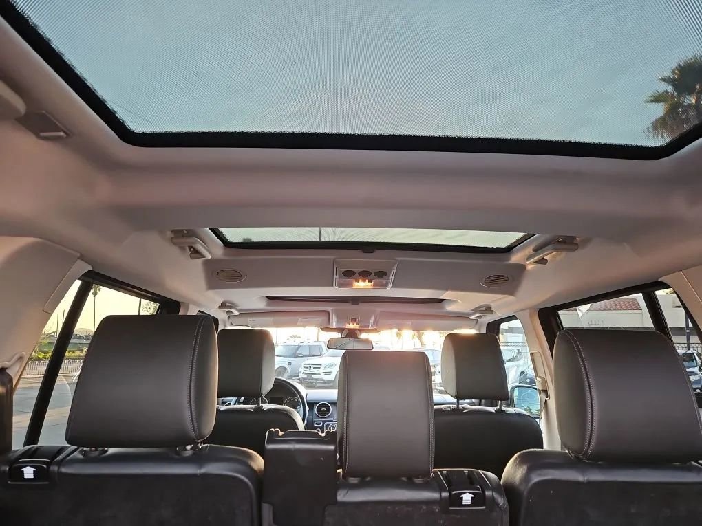 Used 2016 Land Rover LR4 HSE Silver Edition image 11