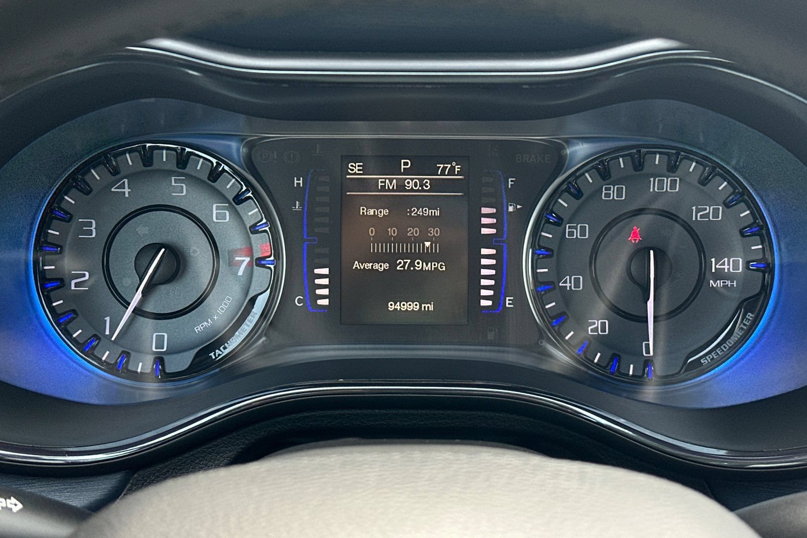 Used 2015 Chrysler 200 S FWD image 25
