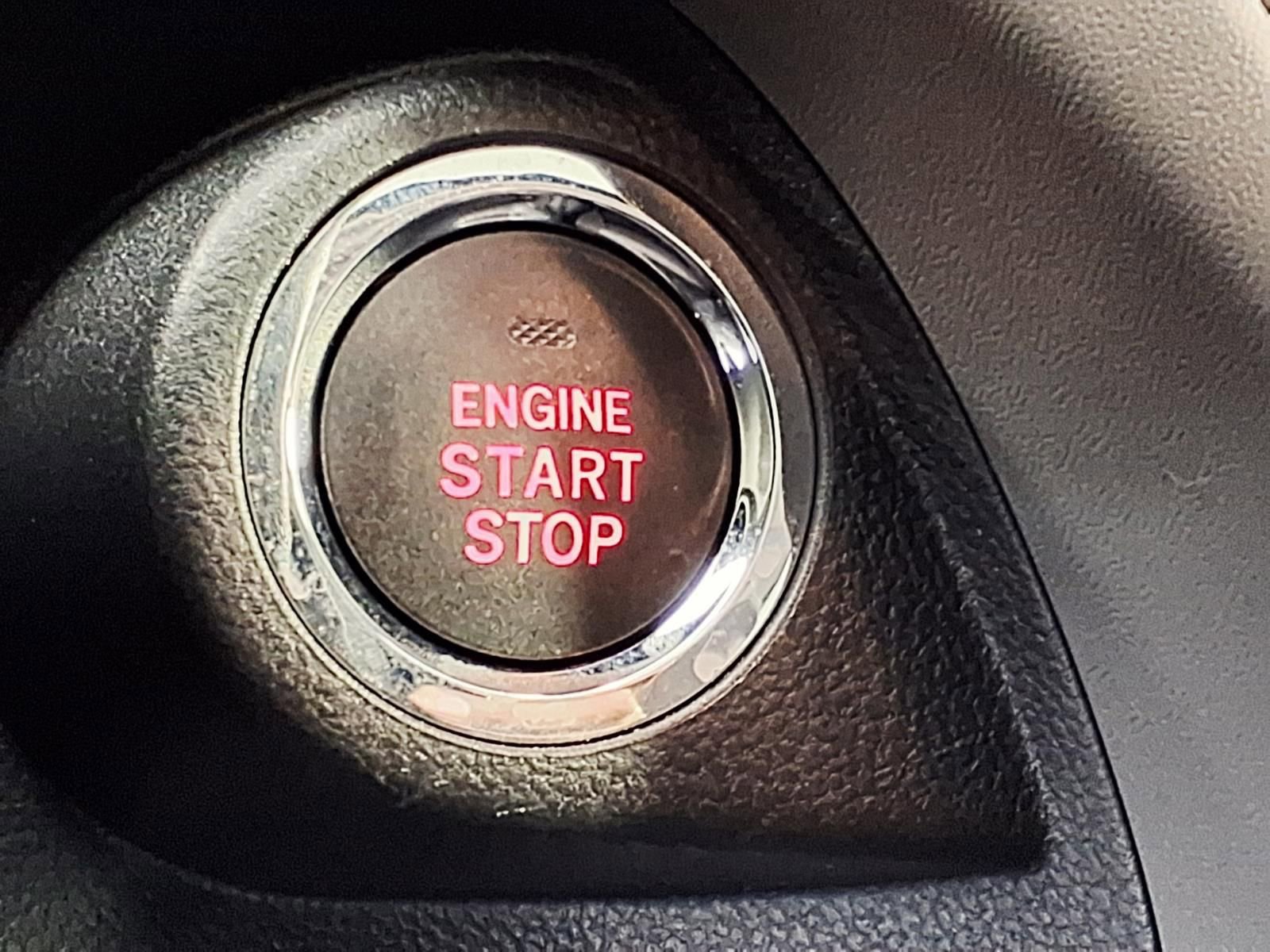 Used 2025 Subaru Crosstrek 2.0i Premium image 19