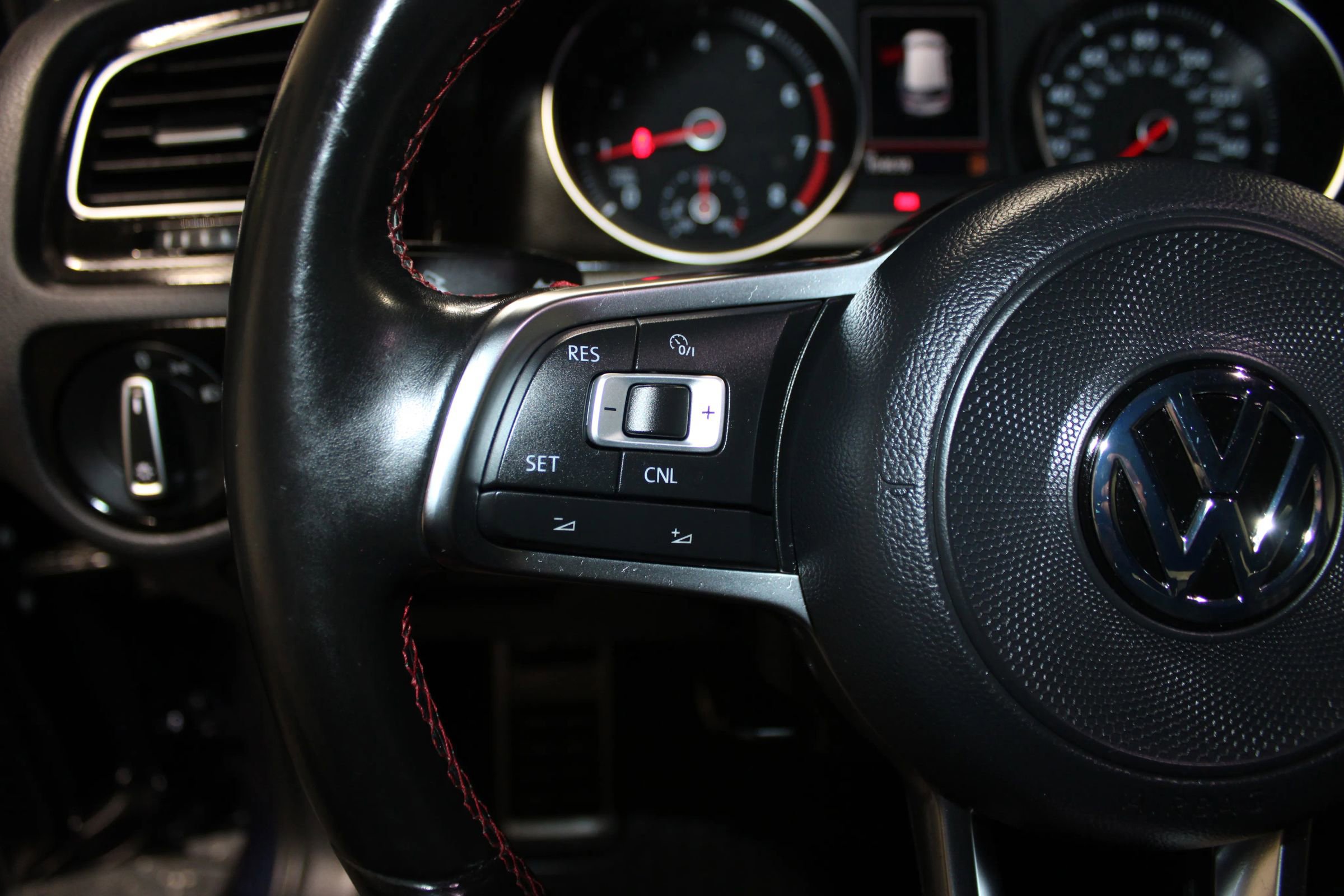 Used 2017 Volkswagen GTI Sport FWD image 23