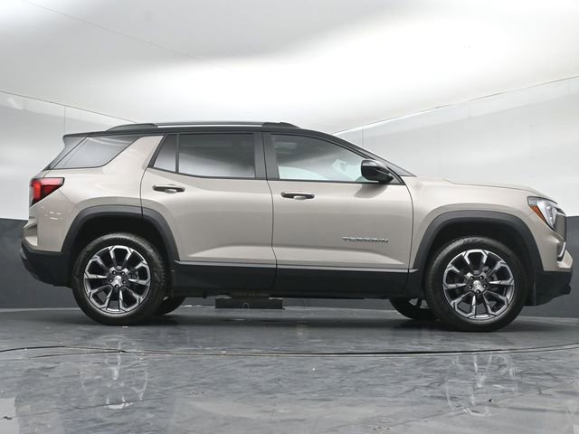 Used 2026 GMC Terrain Elevation w/ Elevation Premium Package AWD/4WD image 43