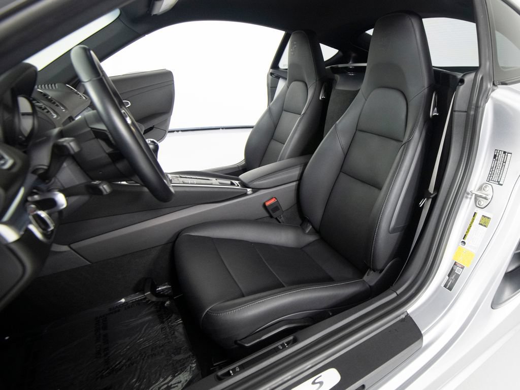 Certified 2024 Porsche 718 Cayman S RWD image 15