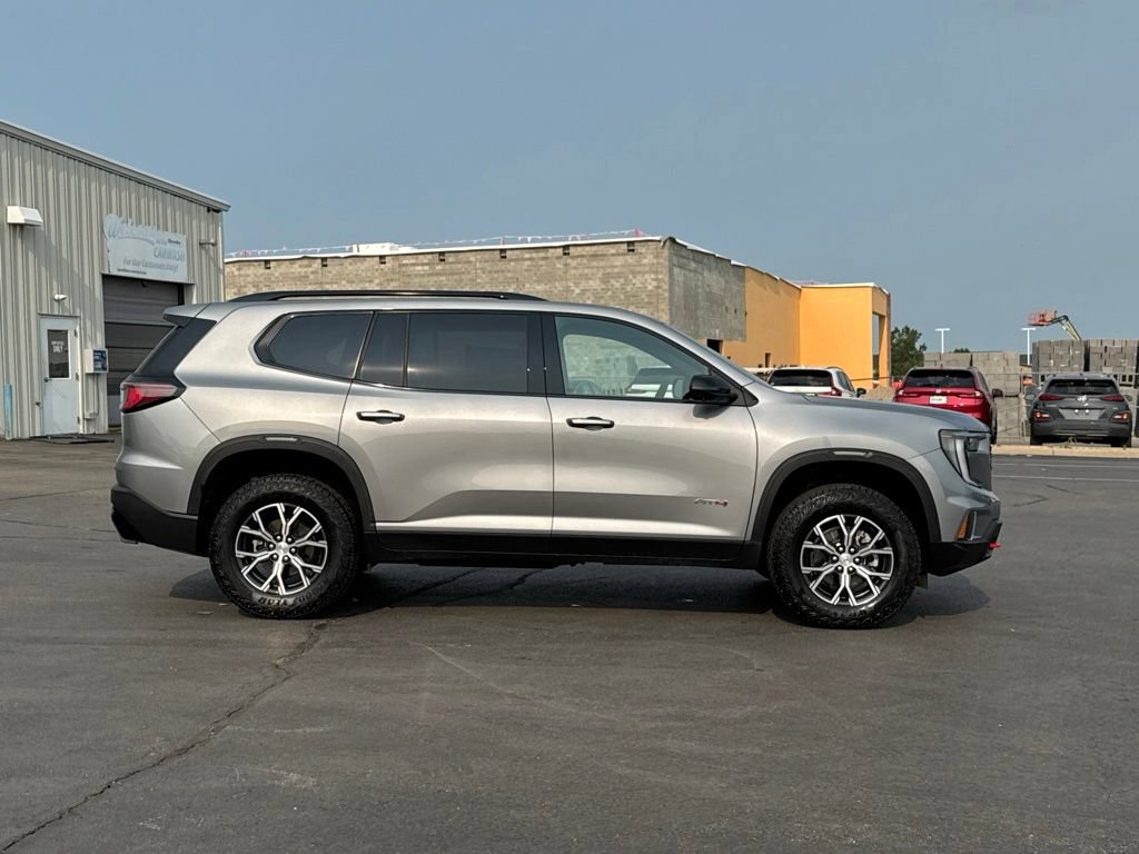 Used 2025 GMC Acadia AT4 AWD/4WD image 8