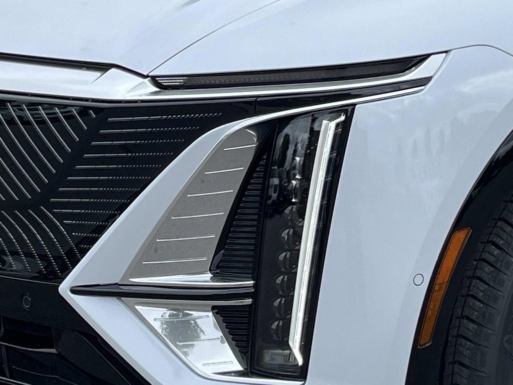 New 2026 Cadillac Lyriq Premium Luxury image 9