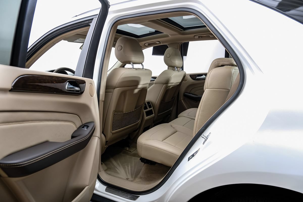 Used 2015 Mercedes-Benz ML 350 4MATIC w/ Premium 1 Package image 43