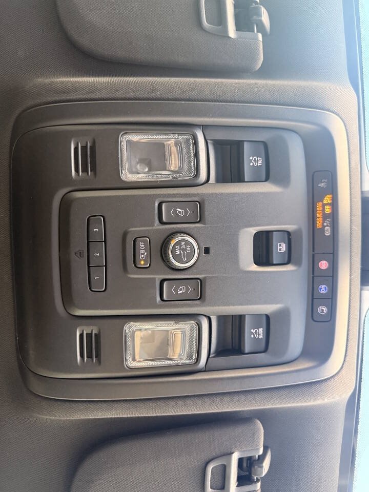 Used 2021 Chevrolet Tahoe High Country w/ Premium Package AWD/4WD image 30