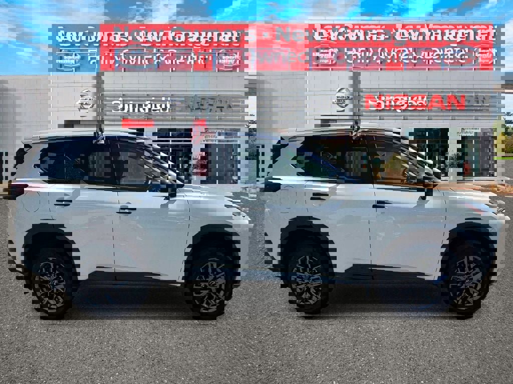 Used 2022 Nissan Rogue S image 6