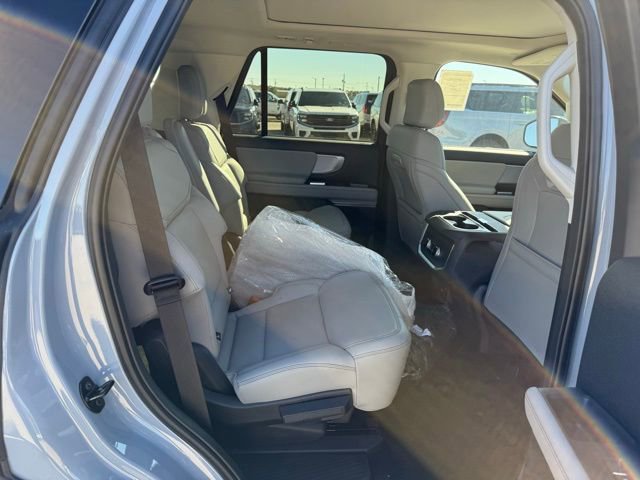 New 2025 Ford Expedition Active image 10