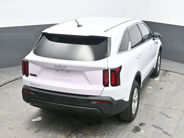 Used 2023 Kia Sorento LX AWD/4WD image 32