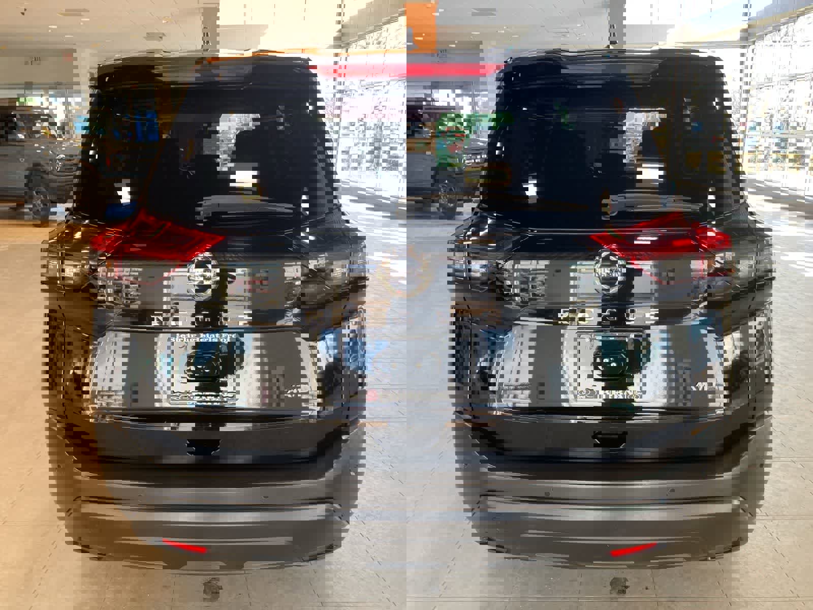 Used 2021 Nissan Rogue S image 6