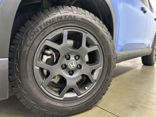 Used 2025 Honda Pilot TrailSport image 28
