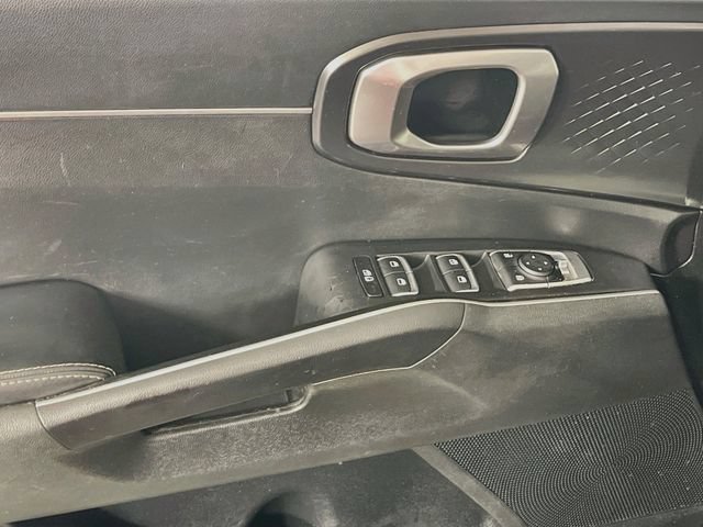 Used 2021 Kia Sorento S w/ Panoramic Sunroof Package FWD image 18