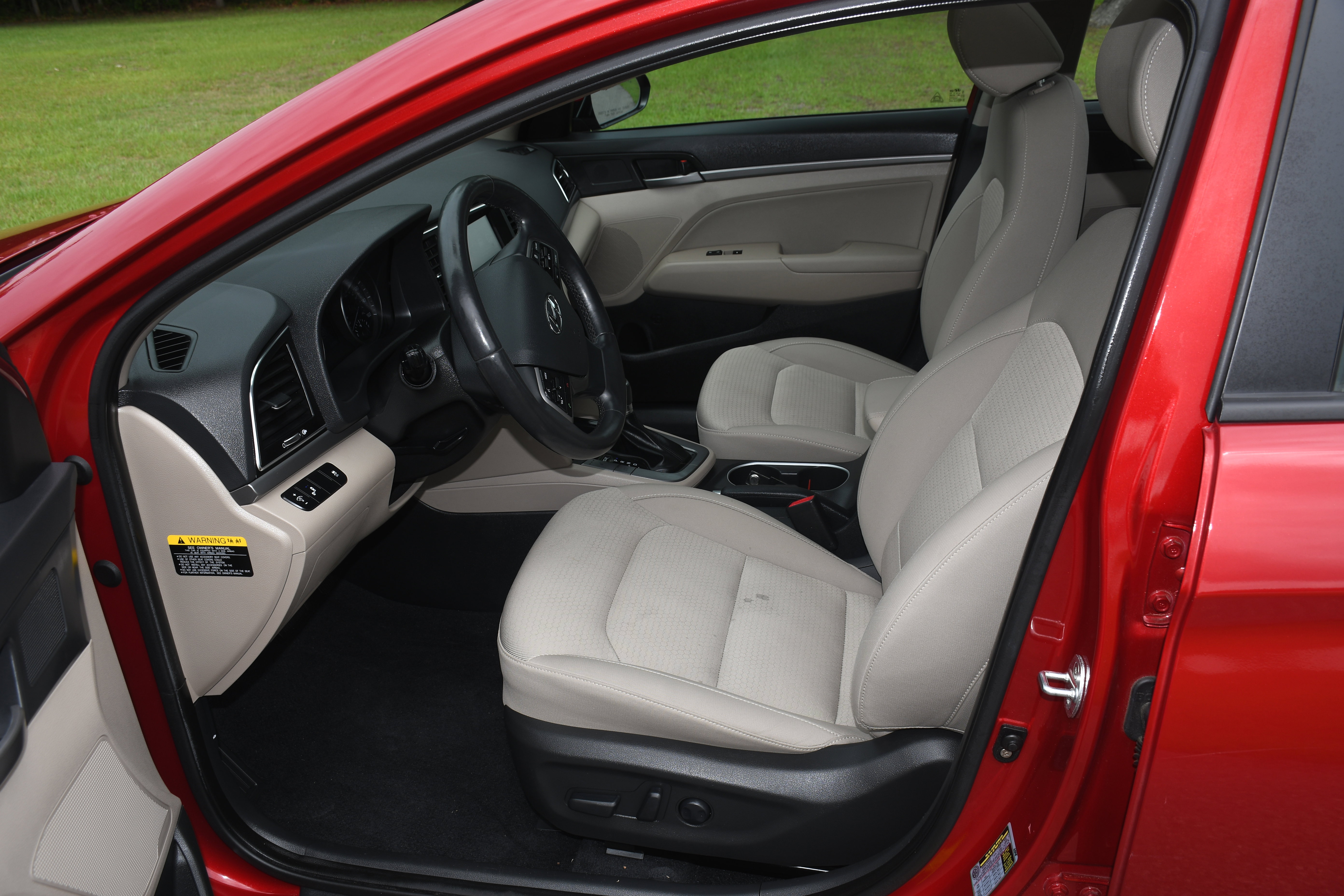 Used 2017 Hyundai Elantra Value Edition FWD image 8