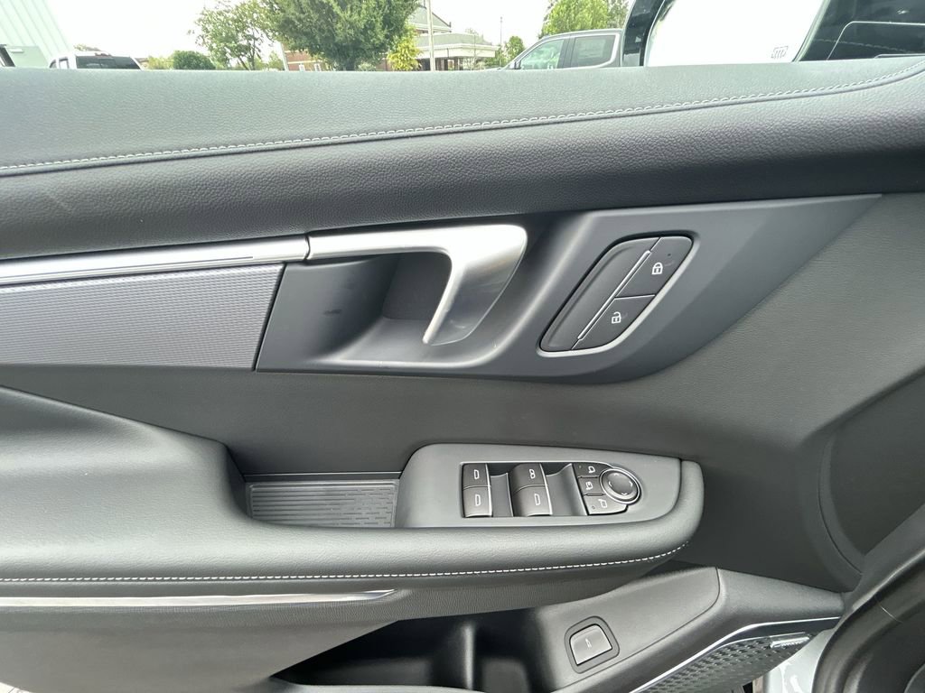 New 2026 Buick Enclave Sport Touring w/ LPO, Floor Liner Package image 24