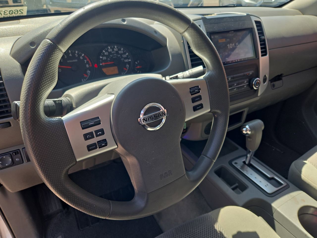 Used 2018 Nissan Frontier SV image 10