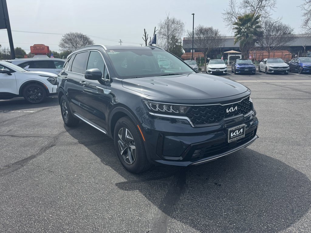 Certified 2024 Kia Sorento EX image 7