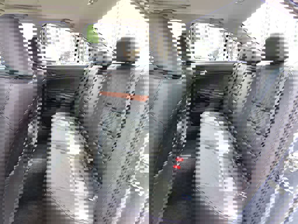 Used 2011 Honda Accord EX-L image 13