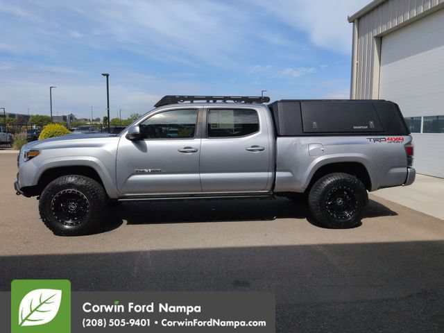 Used 2022 Toyota Tacoma TRD Sport w/ Technology Package AWD/4WD image 6
