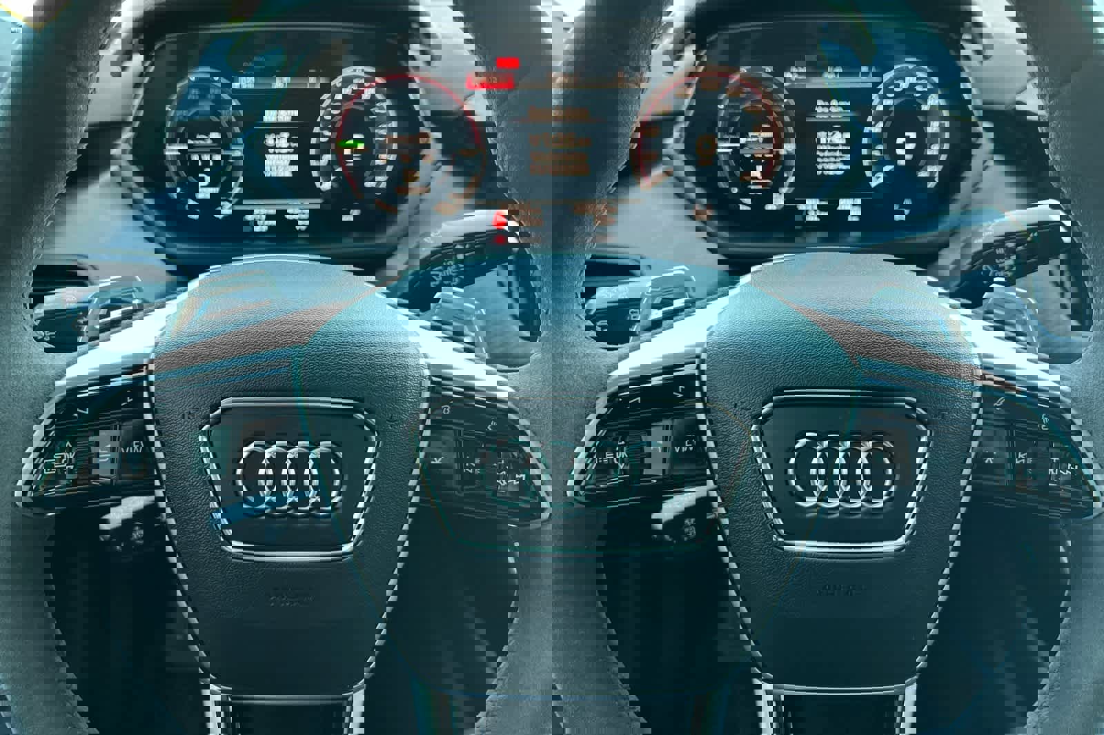 Used 2023 Audi e-tron GT Premium Plus w/ Performance Package image 30