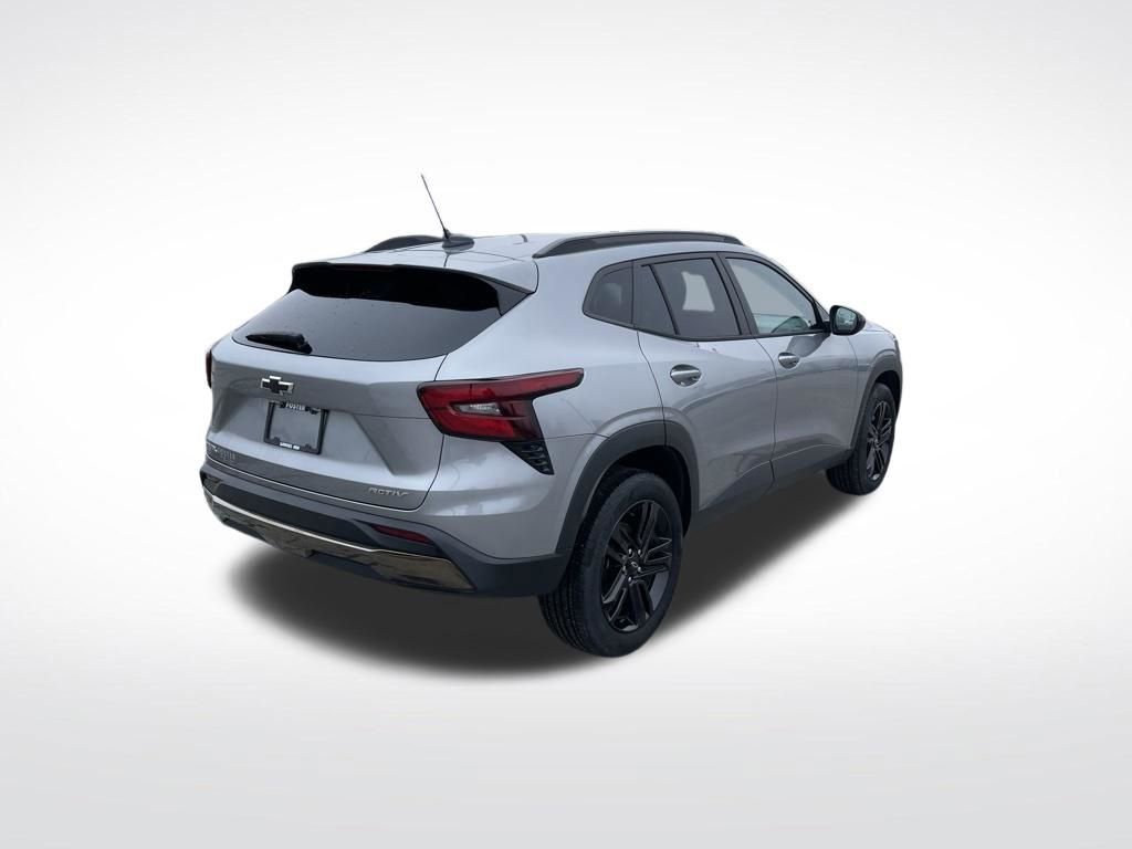 Used 2024 Chevrolet Trax ACTIV w/ Driver Confidence Package image 5