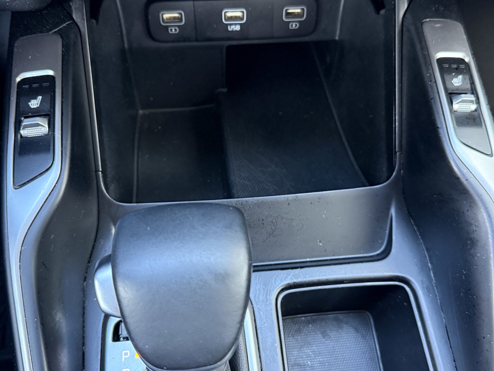 Used 2022 Kia Sorento S AWD/4WD image 16