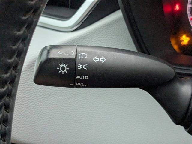 Used 2020 Toyota Corolla SE FWD image 6
